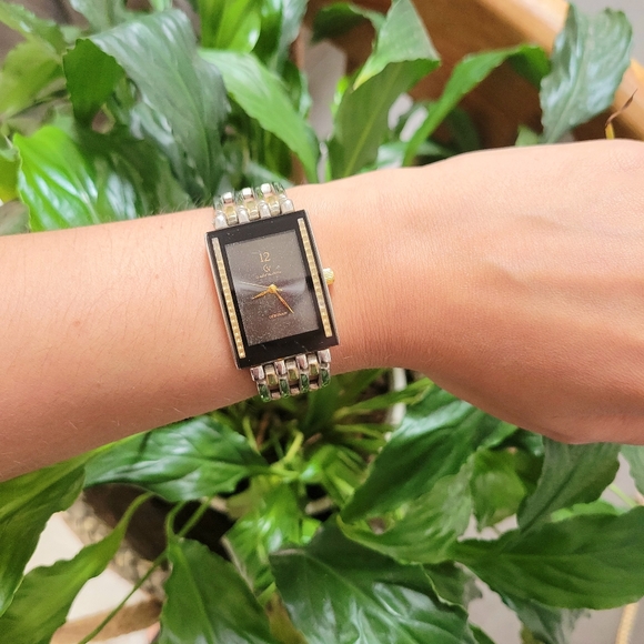 Claude Valentini Debonair Classic Quartz Watch - Picture 2 of 10